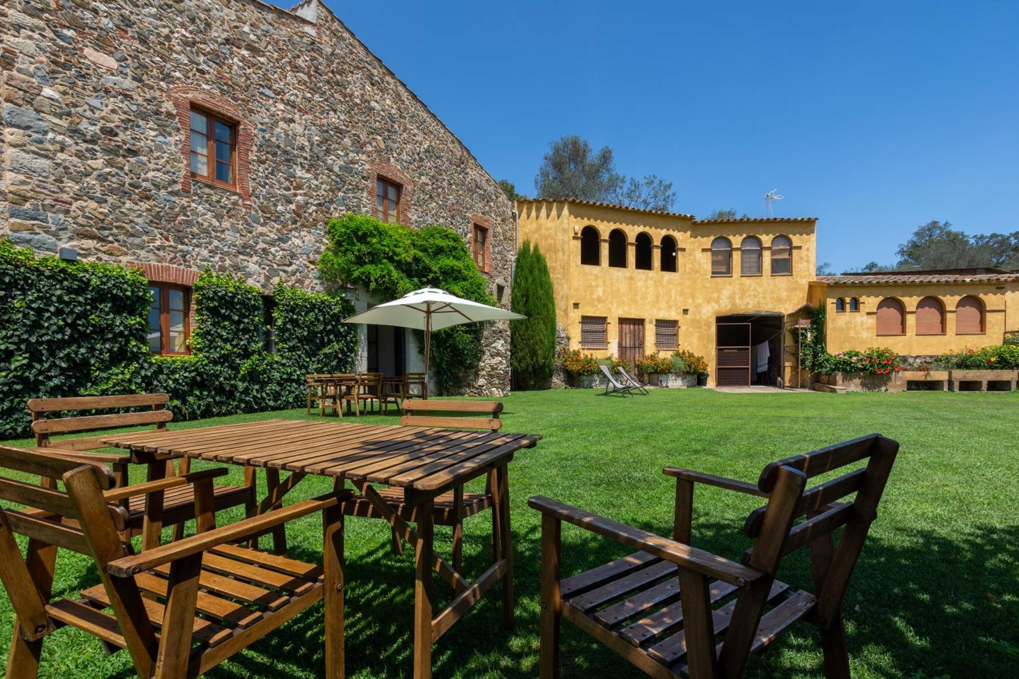 Mas Valenti 1511 Guest House Vall-Llobrega Exterior photo