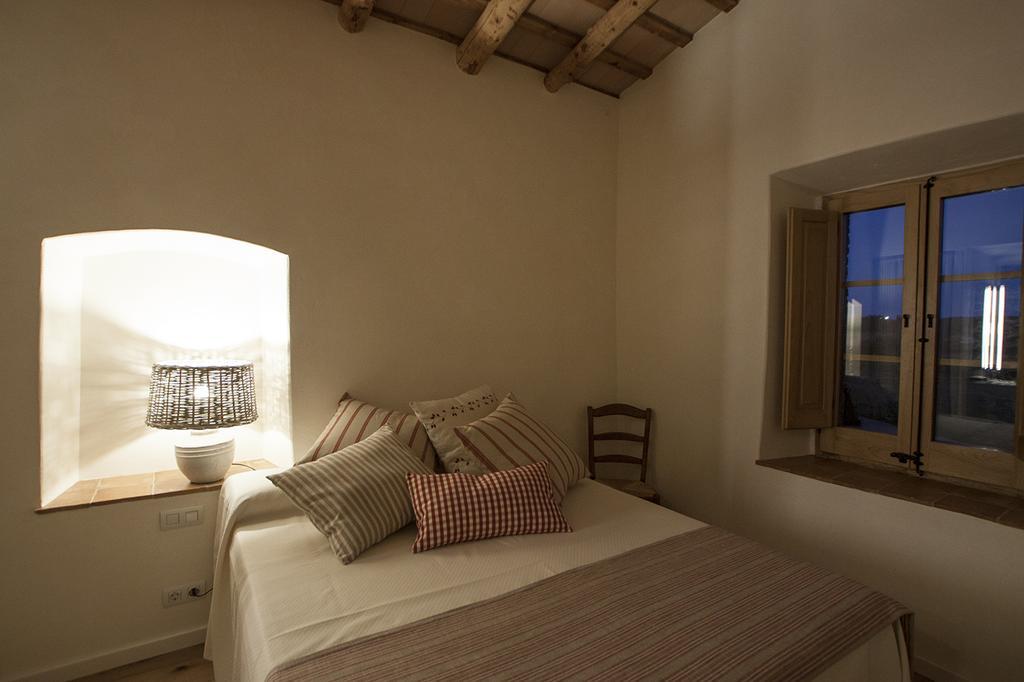 Mas Valenti 1511 Guest House Vall-Llobrega Room photo